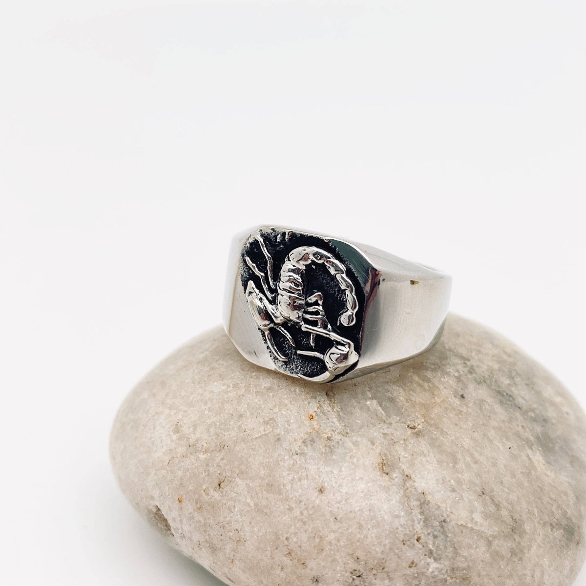 Scorpion Vintage Stainless Steel Ring: 8 / Steel color