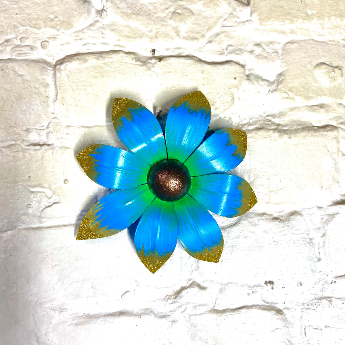 7" Bia House Float Flower