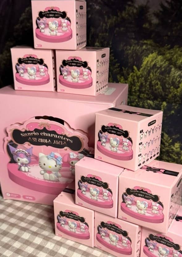 Sanrio Characters “Sweet Lace” Mini Figure Series