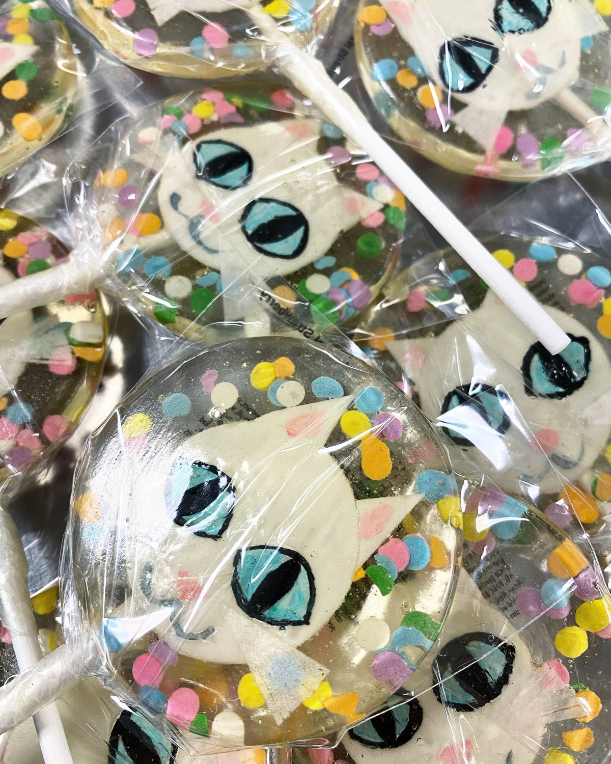 Fondant Confetti Cats Lollipops