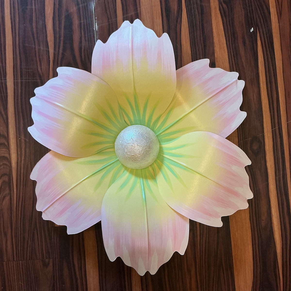 24" Sakura House Float Flower