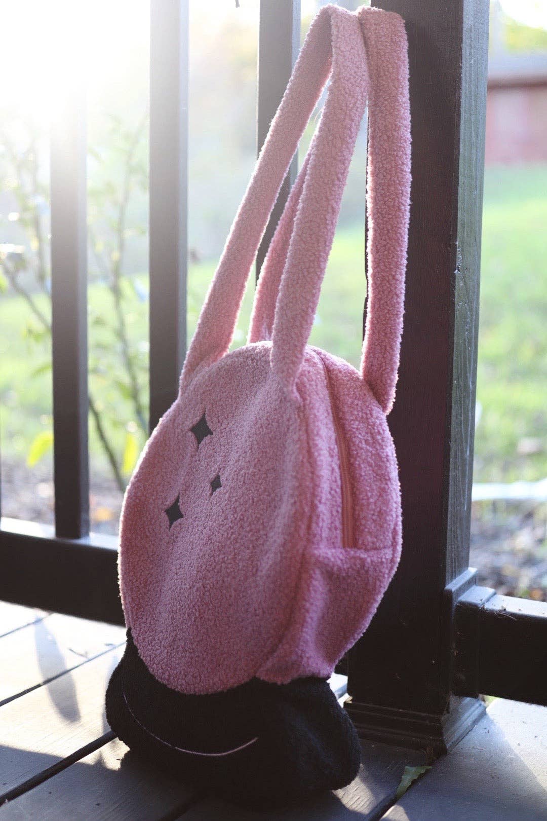 COZY CRYSTAL BALL BAG