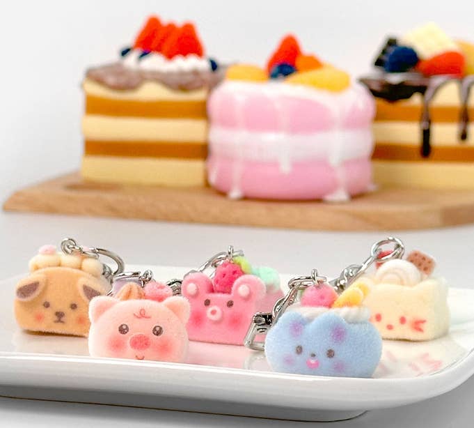 Fuzzy Cake Keychain Blind Box (Random Style)