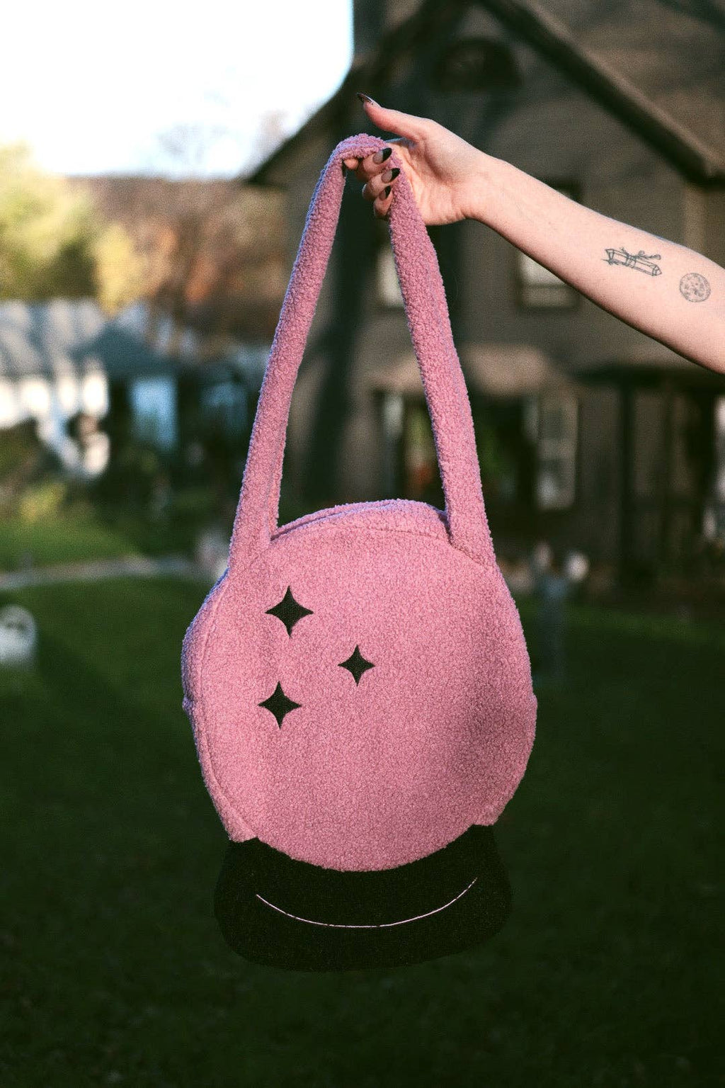 COZY CRYSTAL BALL BAG