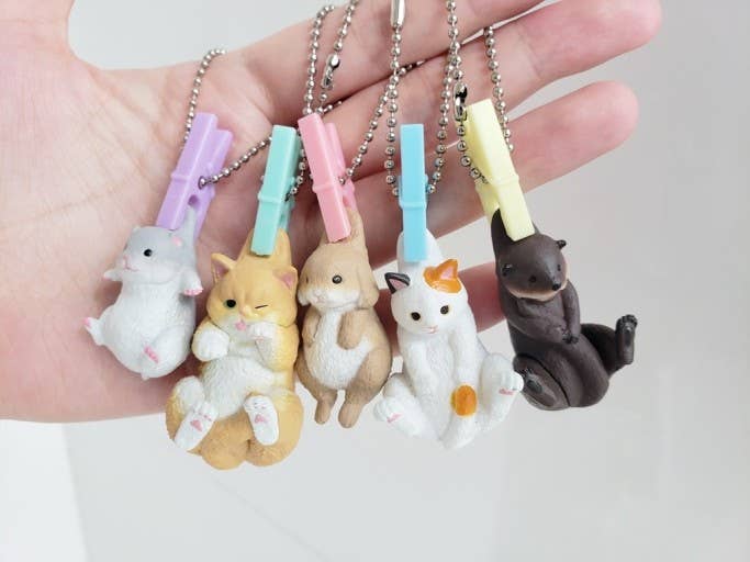 Gacha Random Capsule- a good day to do laundry/animal Figure