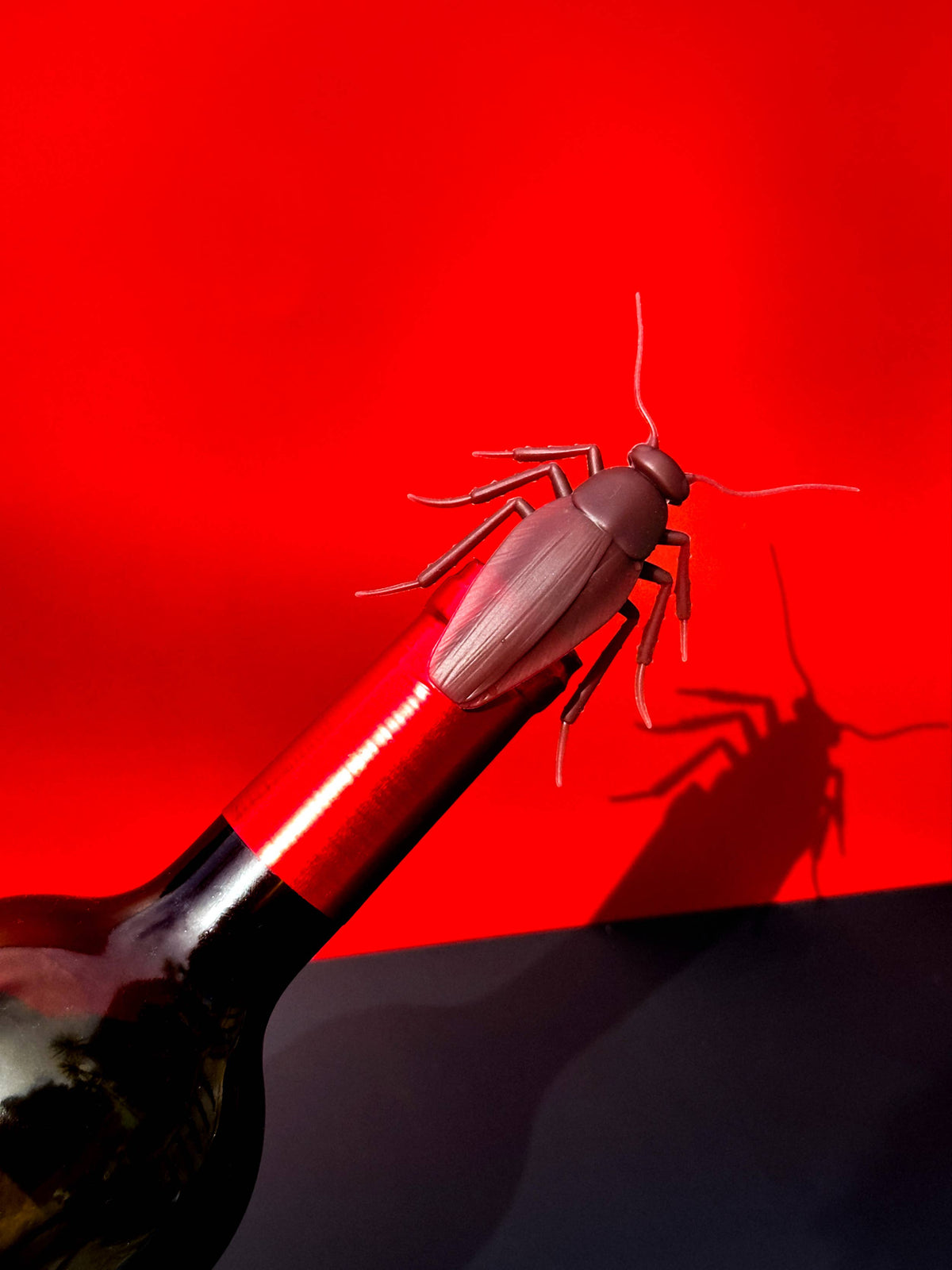 CORKROACH - Roach Bottle Stopper