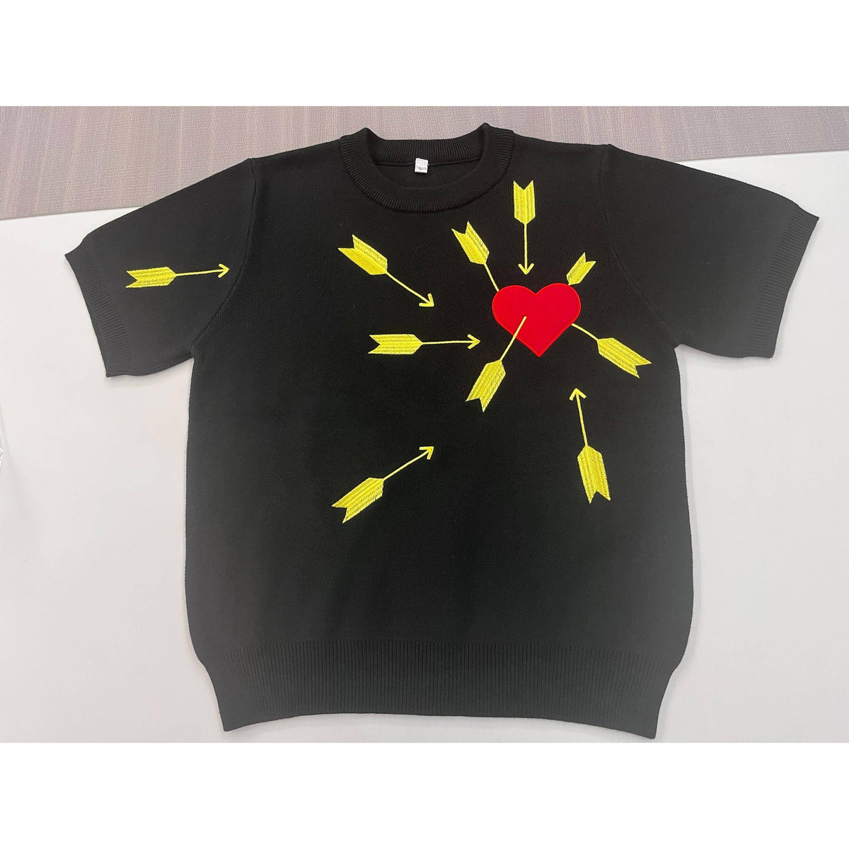 Carefree Black Sweater with Heart and Arrows Illustration [Available in S-L]