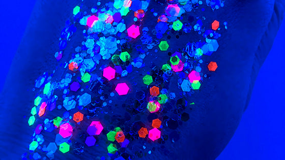 Elektric Neon Bolt Balm