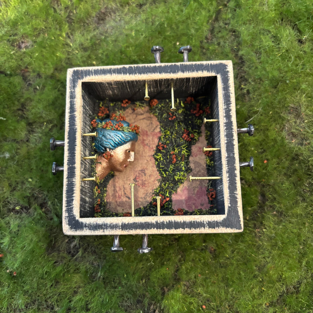 When it's quiet Shadow Box
