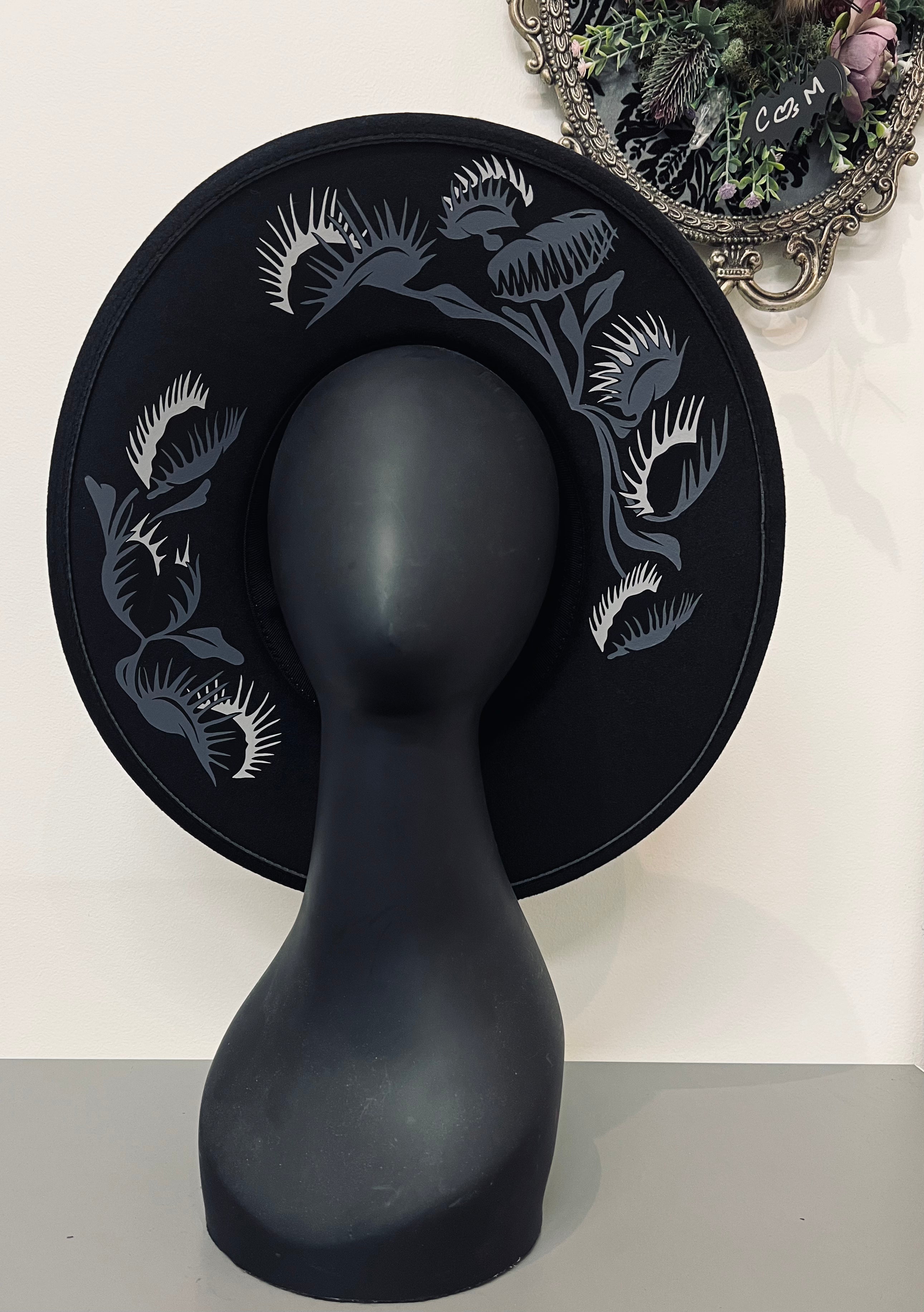 Vegan Felt Wide Brim Hat - XL Brim - Venus Fly Traps (Monochromatic)