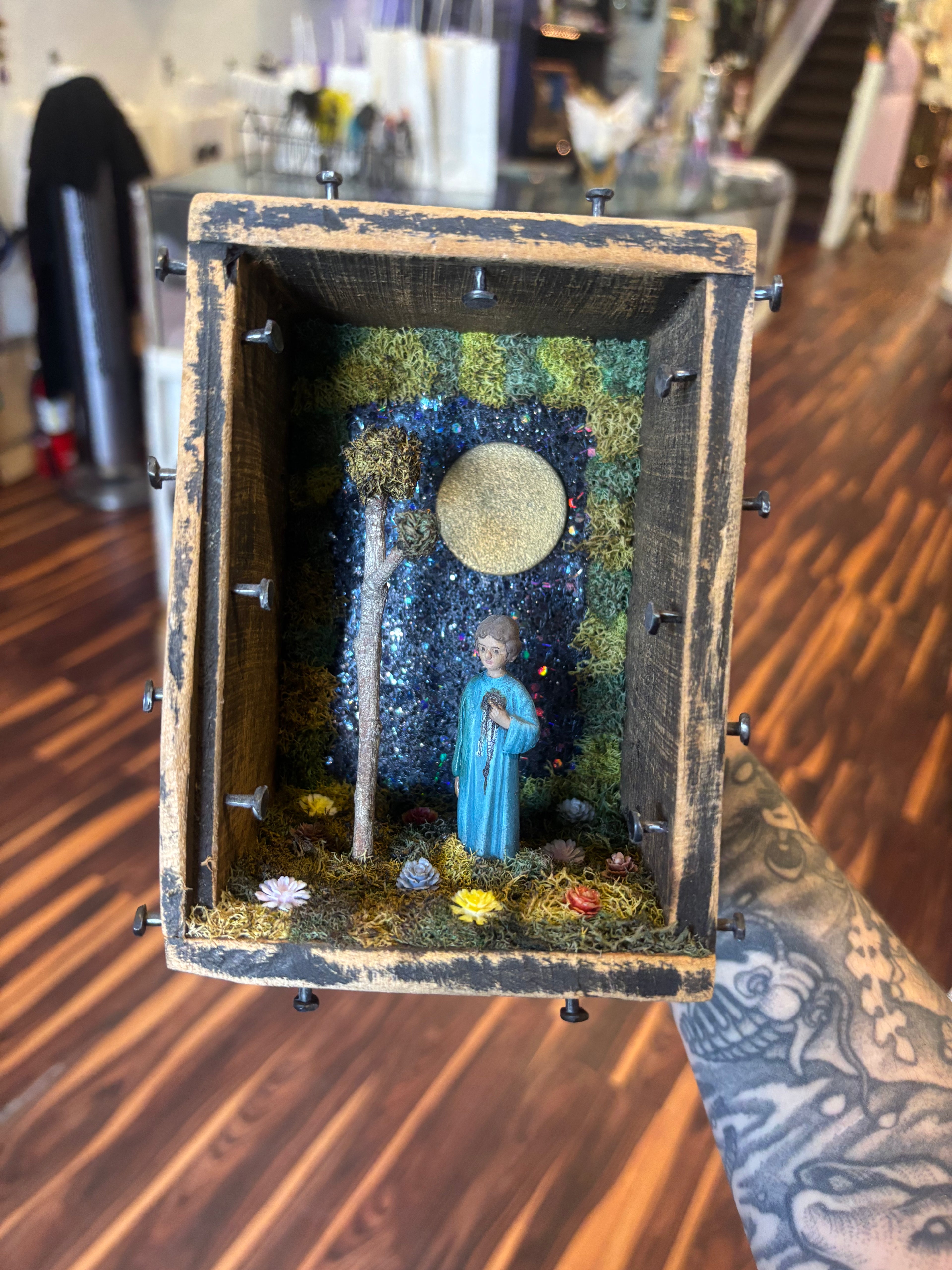 Bleeding Heart Shadow Box