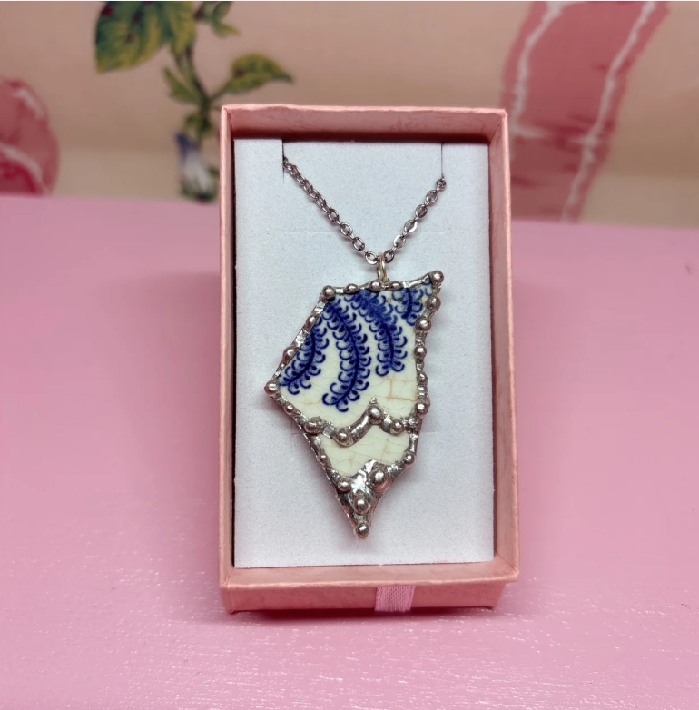 Dynamic Organic Shaped Blue Willow Necklace