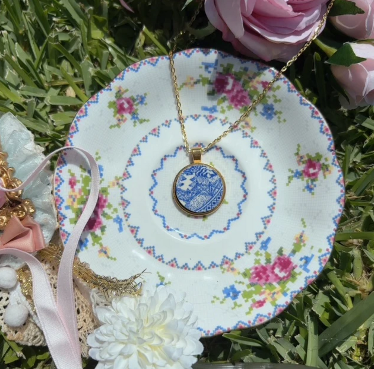 Gilded Blue Willow Necklace