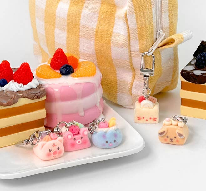 Fuzzy Cake Keychain Blind Box (Random Style)
