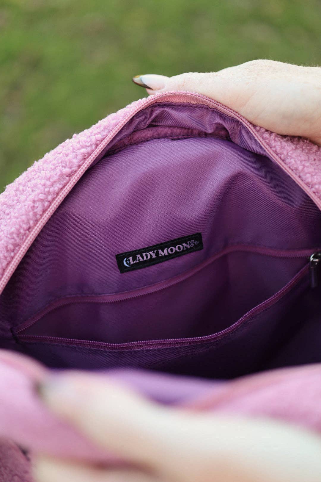 COZY CRYSTAL BALL BAG