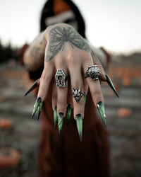 Gravekeeper Ring: 8