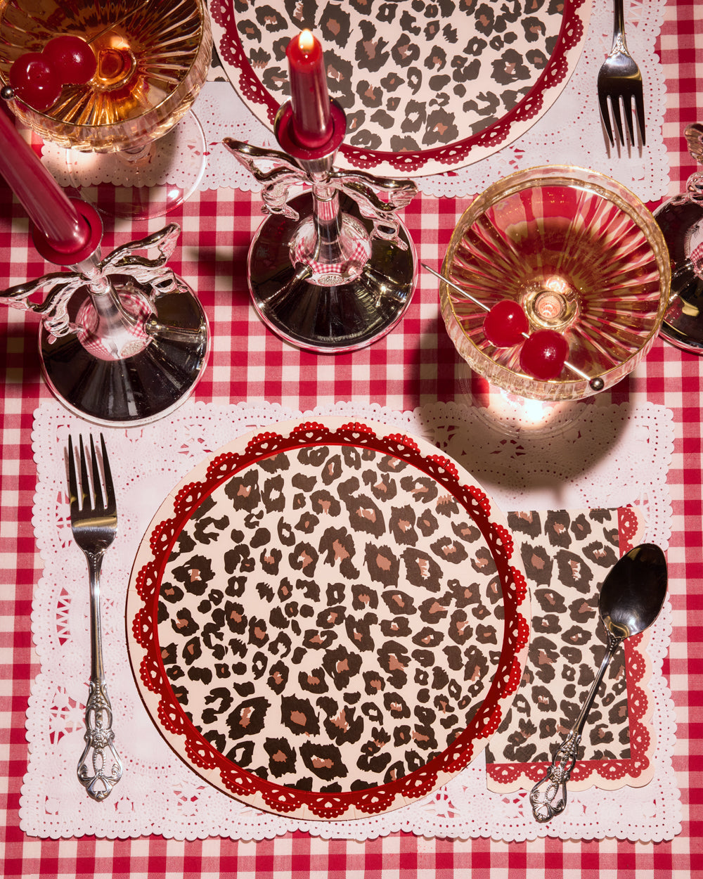 Wild Thing Plates - 25 paper plates