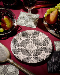 Romantic Horror Plates - 25 paper plates