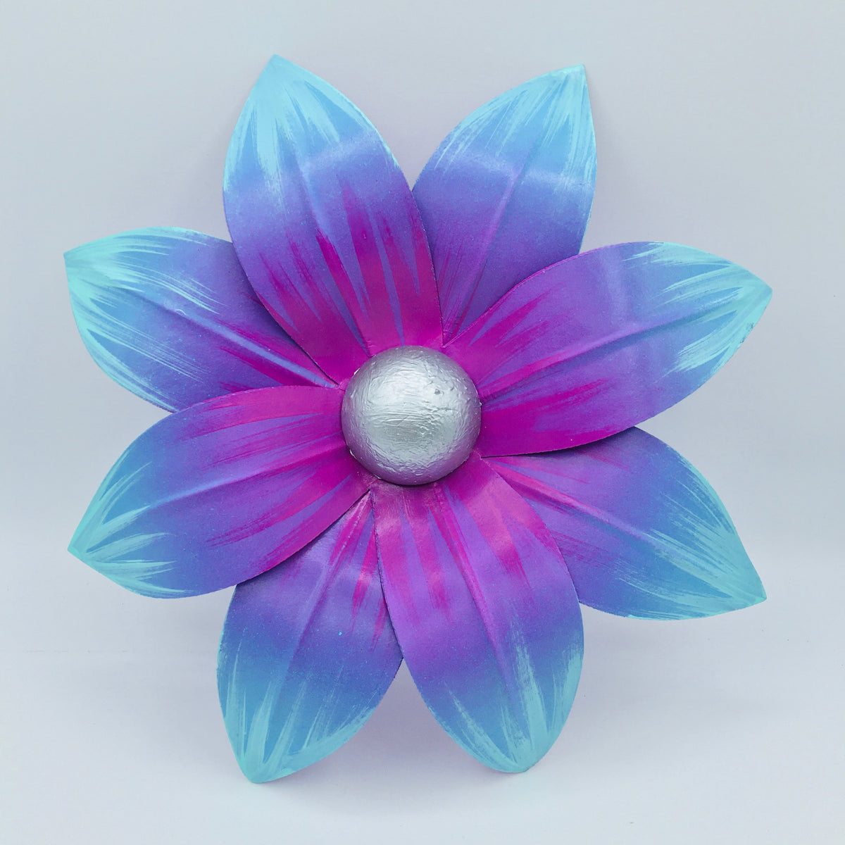 Small Maia House Float Flower